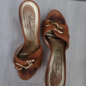 Vintage 2000's Brown Leather Kenneth Cole Heels with Metal Buckle Detail